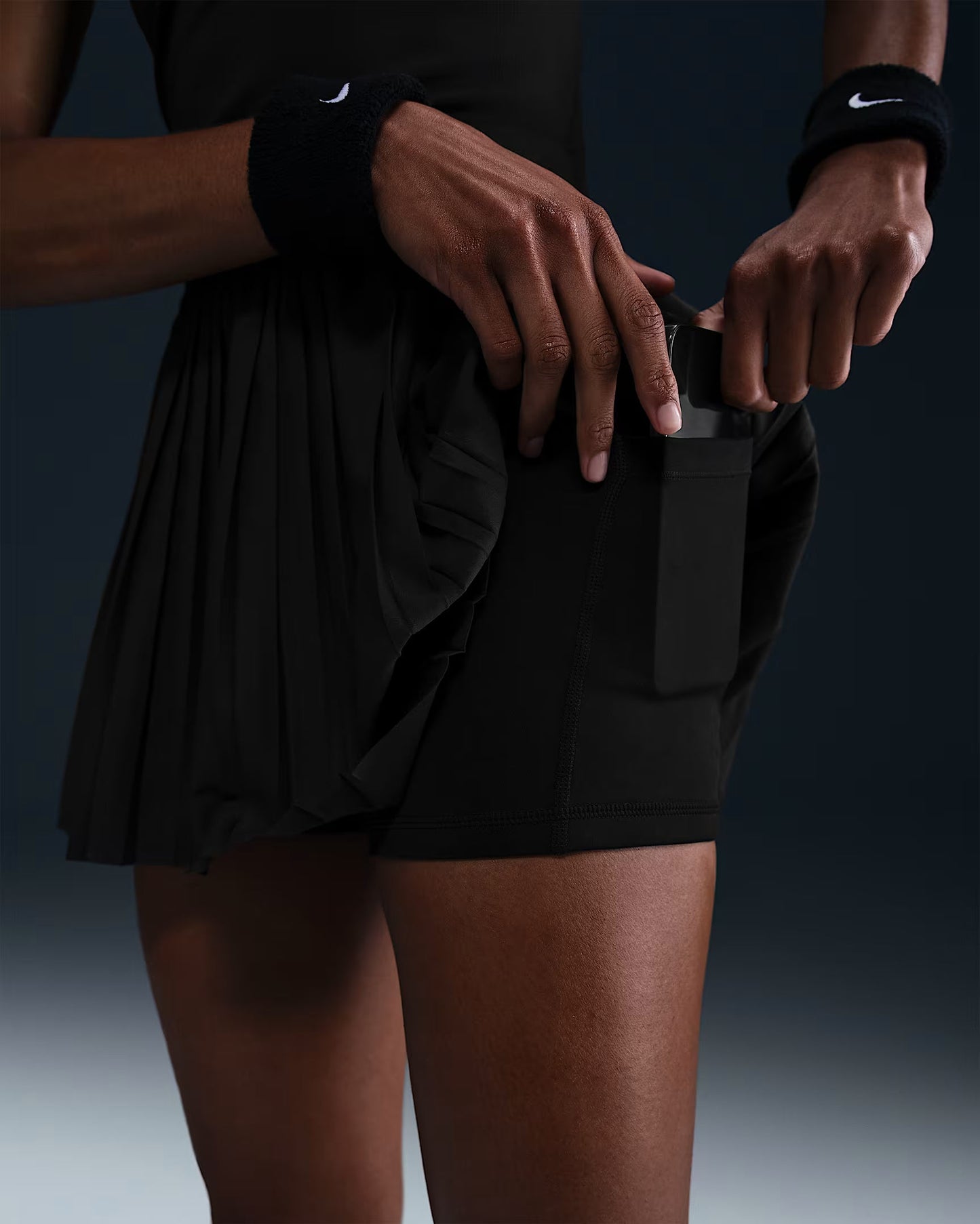 NikeCourt Advantage Women's Dri-FIT Pleated Tennis Skirt - Black - FZ6512-010