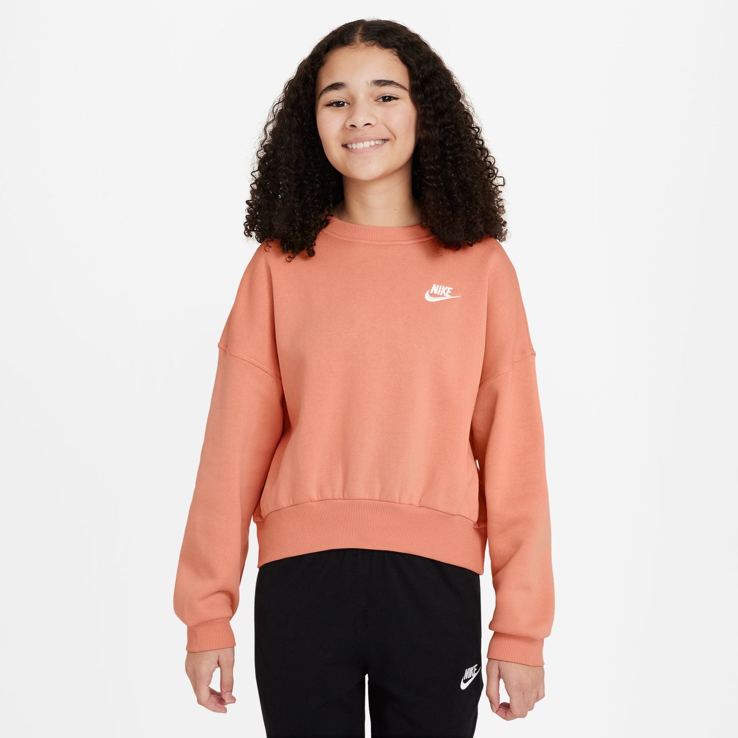 Nike Sportswear Club Fleece Girls' Boxy Crew-Neck Sweatshirt - Apricot Agate White - FZ9244-844