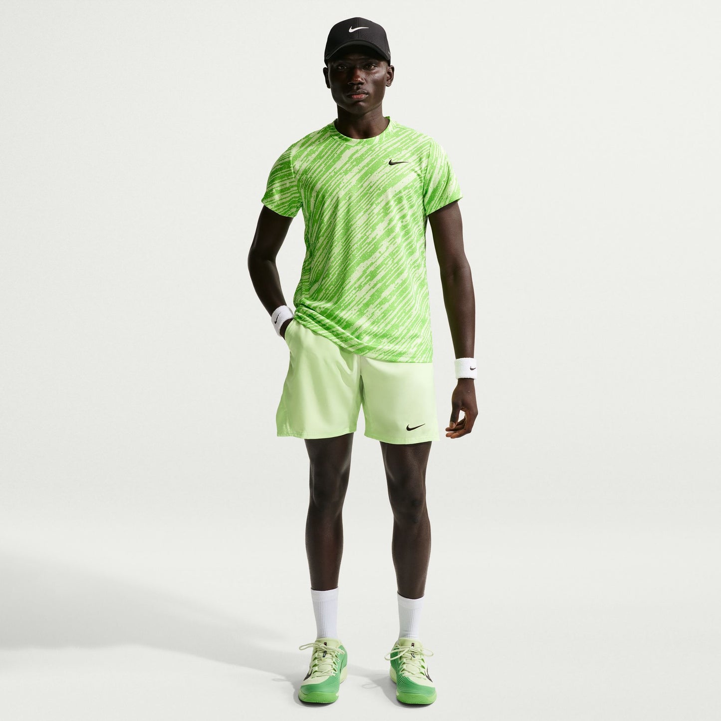 Nike Men's NikeCourt Dri-FIT Victory Top Print - Green - IB1530-307